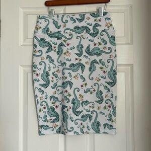 LuLaRoe Cassie seahorse White and Green Pencil Skirt stretch ! Beautiful texture